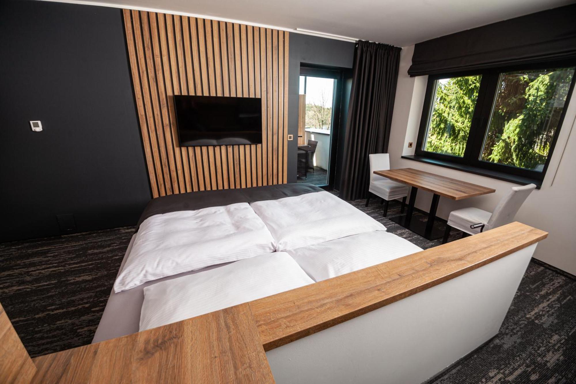 Hotel Kras يدوفنيتسيه المظهر الخارجي الصورة