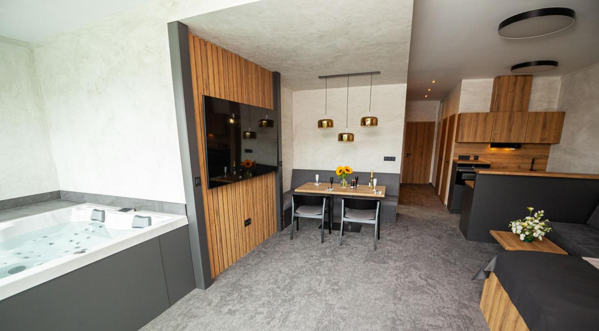 Hotel Kras يدوفنيتسيه المظهر الخارجي الصورة