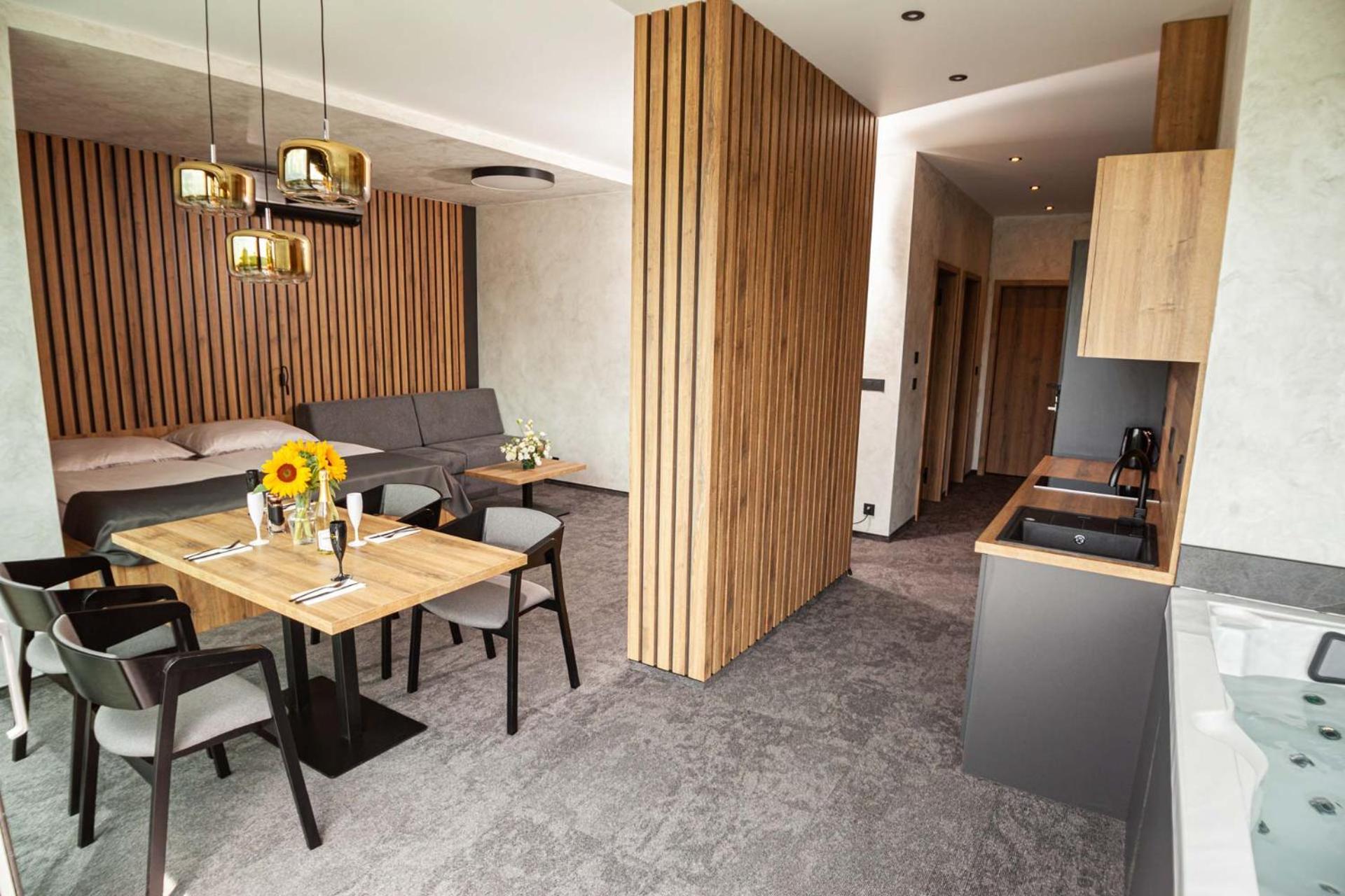Hotel Kras يدوفنيتسيه المظهر الخارجي الصورة