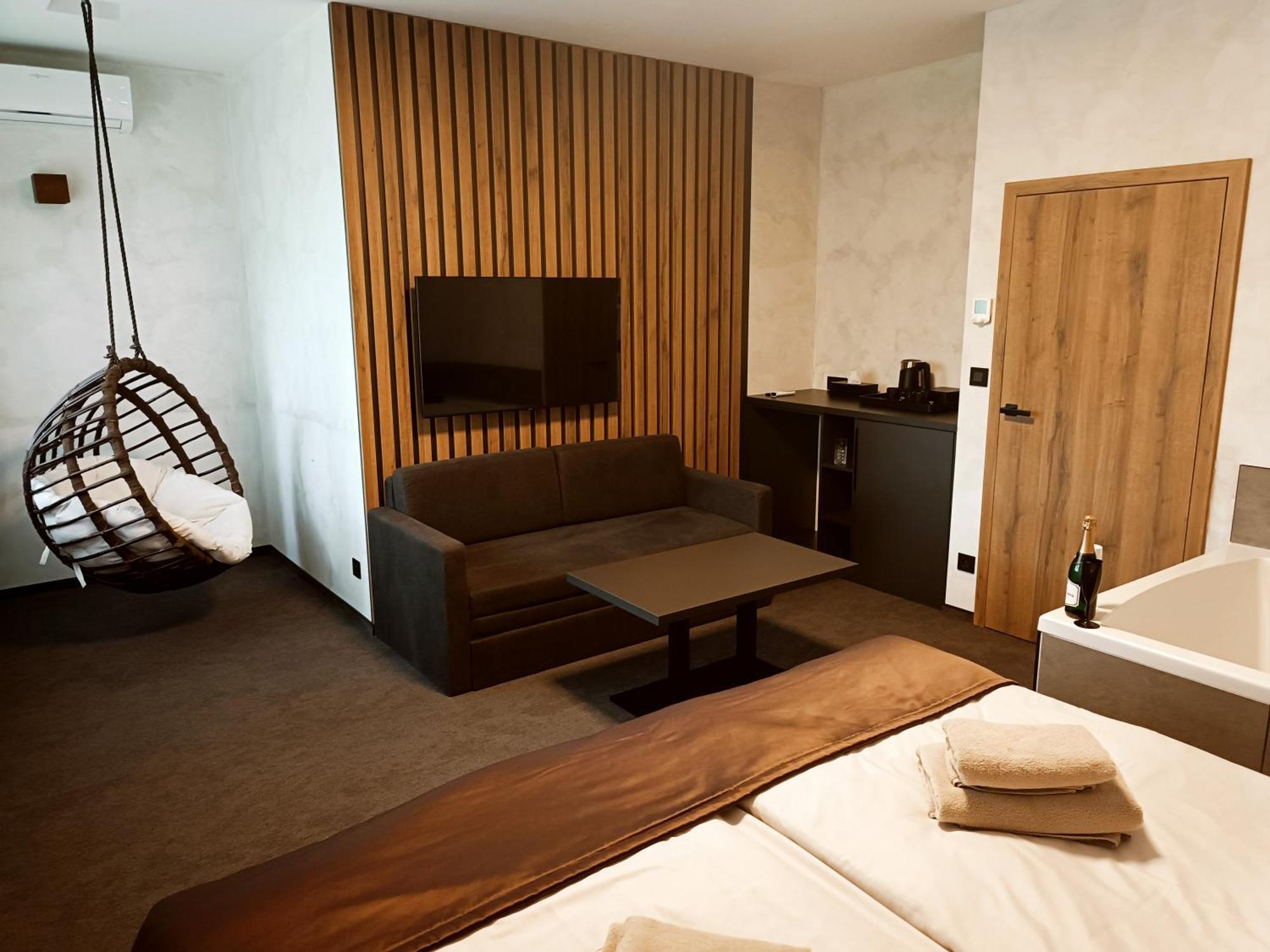 Hotel Kras يدوفنيتسيه المظهر الخارجي الصورة